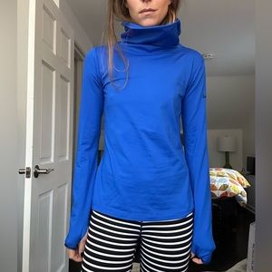 Nike blue athletic turtleneck workout top